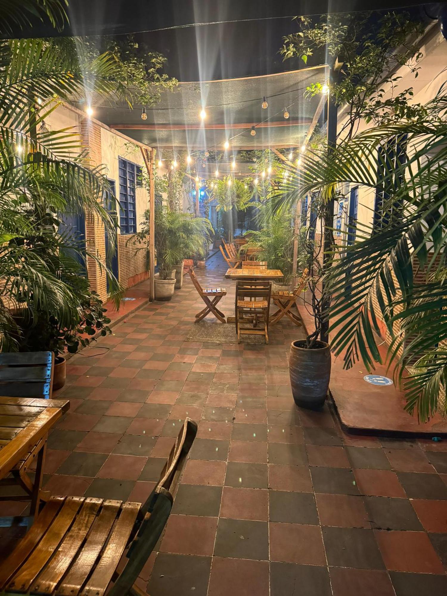 Hostal Luna Llena Getsemani Cartagena Exteriör bild
